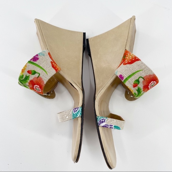 Stuart Weitzman Slip On Wedge Sandal - Picture 5 of 11